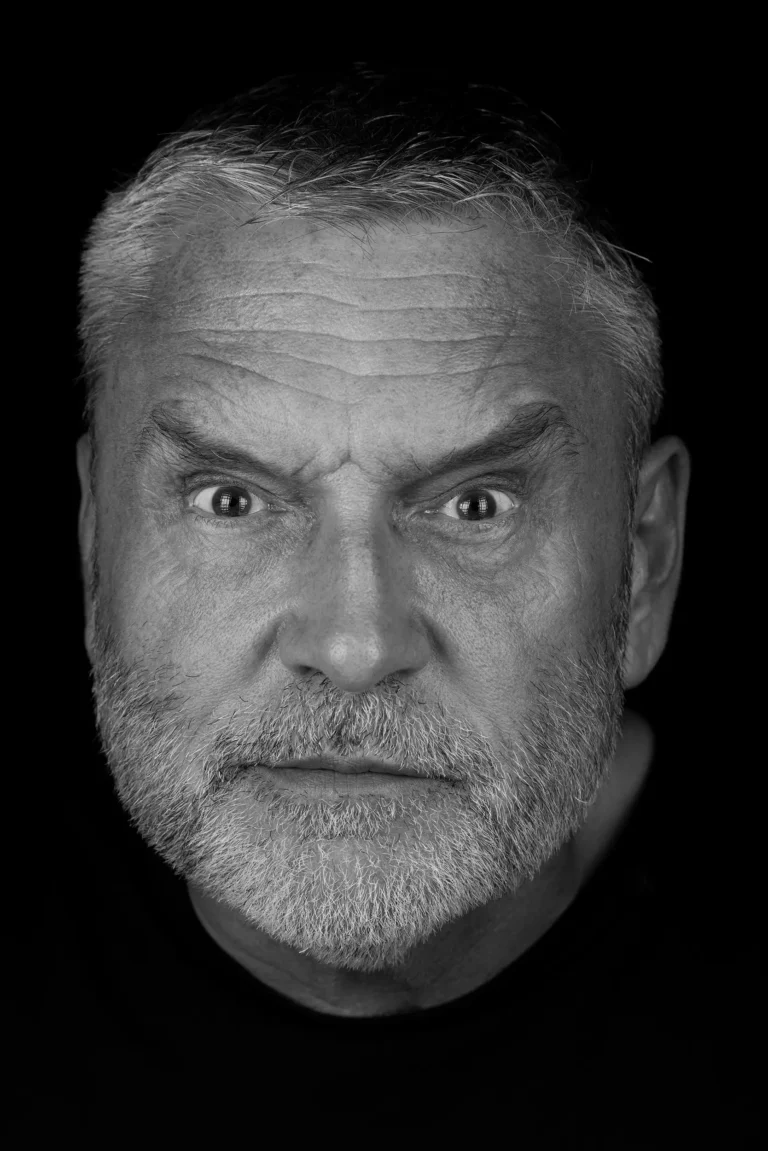 Intensives Schwarz-Weiß Portrait – Nahaufnahme